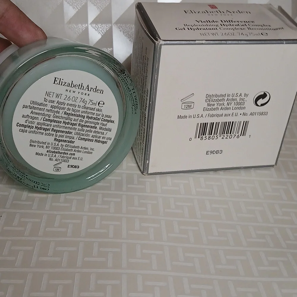 NIB Elizabeth Arden Visible Difference Replenishing Hydragel Complex - 75 Ml